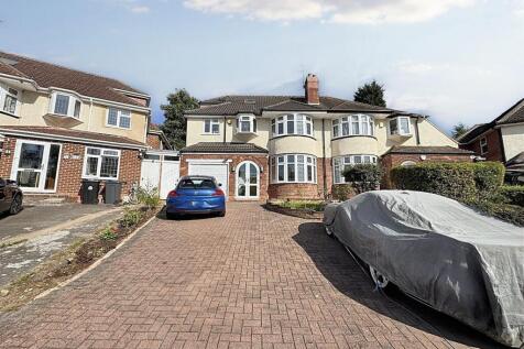 5 bedroom semi-detached house for sale