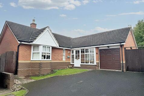 2 bedroom detached bungalow for sale