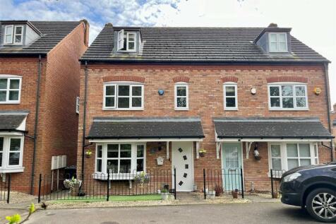 The Fairways, Walmley, Sutton Coldfield 4 bed townhouse for sale