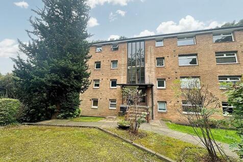 Pages Close, Sutton Coldfield 1 bed flat for sale