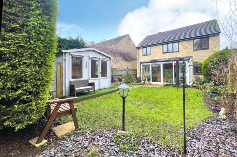 The Lennards, South Cerney... 4 bed detached house for sale