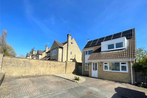 Thessaly Road, Cirencester... 4 bed detached house for sale