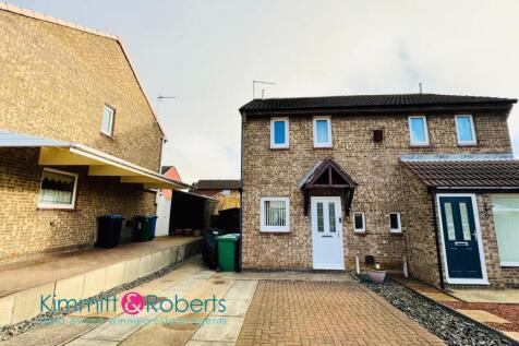 2 bedroom semi-detached house for sale