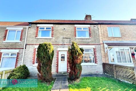 The Avenue, Seaham, Durham, SR7 2 bed terraced house for sale