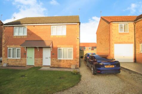 Shinwell Drive, Peterlee, Durham, SR8... 2 bed semi