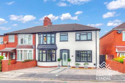 4 bedroom semi-detached house for sale