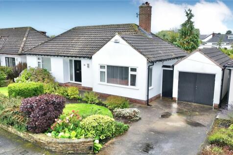 Sandham Grove, Heswall, Wirral, CH60 2 bed bungalow for sale