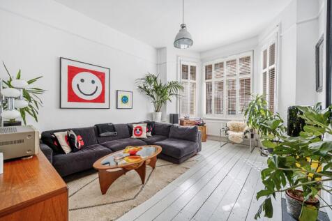 Comeragh Road, London, Greater... 2 bed apartment for sale