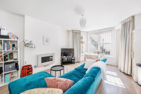 Comeragh Road, London, Greater... 2 bed apartment for sale