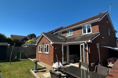 Bowmans Close, Steyning, West Sussex... 4 bed detached house for sale