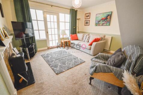 Thorpe Drive, Waterthorpe, Sheffield... 2 bed end of terrace house for sale