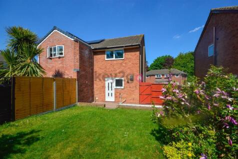 Redfern Grove, Waterthorpe... 2 bed semi