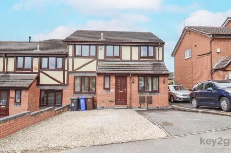 Moor Farm Avenue, Mosborough... 4 bed semi