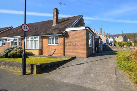 2 bedroom semi-detached bungalow for sale