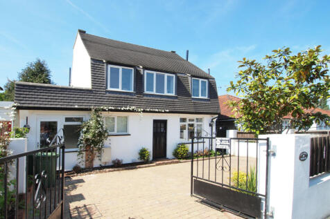West Gardens,  Ewell Village, KT17 5 bed detached house for sale