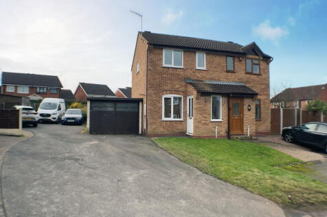 Perivale Way, Stourbridge DY8 2 bed semi