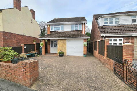 Mamble Road, Stourbridge DY8 3 bed detached house for sale