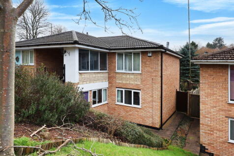 Brockmoor Close, Stourbridge DY9 3 bed semi