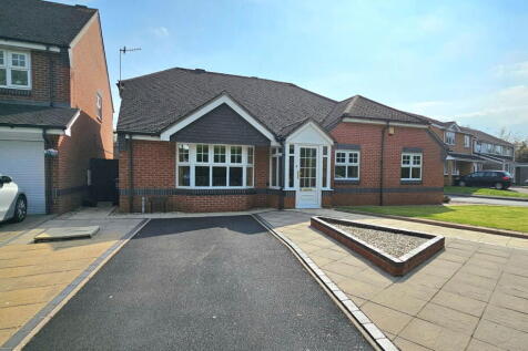 Fieldfare Road, Stourbridge DY9 2 bed semi