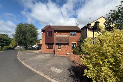 Keats Close, Stourbridge DY8 3 bed detached house for sale