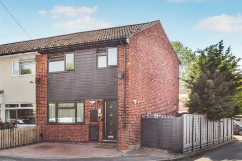 Ritchie Park, Market Harborough 3 bed semi