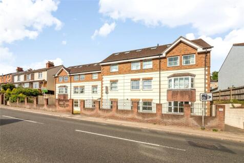 Valley Heights, 275 Godstone Road... 2 bed apartment for sale