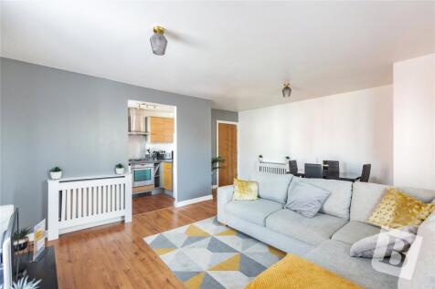 Wicks Place, Chelmsford, Essex, CM1 2 bed apartment for sale
