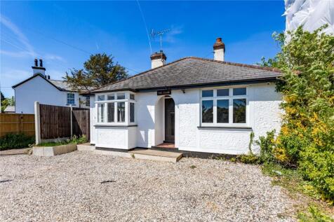 Lordship Road, Writtle, Chelmsford... 3 bed detached bungalow for sale