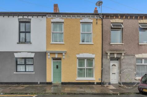 3 bedroom terraced house for sale