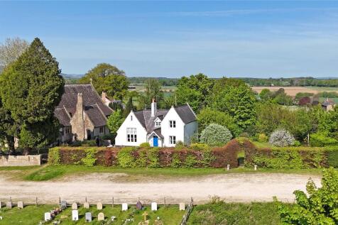 Duncton, West Sussex 3 bed detached house for sale