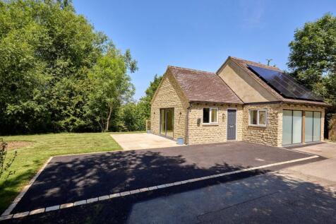 2 bedroom detached house for sale