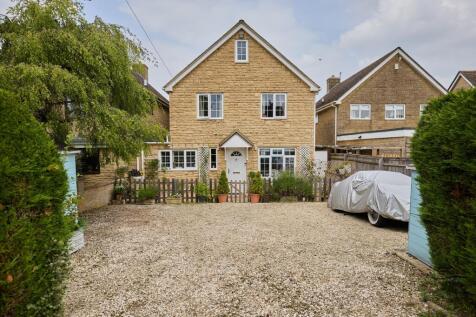 Main Road, Long Hanborough, OX29 4 bed detached house for sale