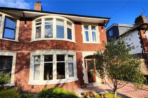 4 bedroom semi-detached house for sale