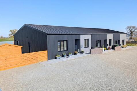 2 bedroom barn conversion for sale