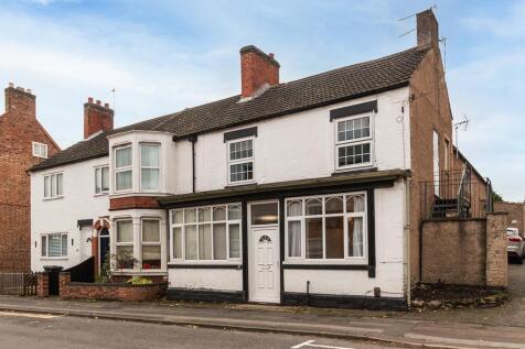 5 bedroom semi-detached house for sale