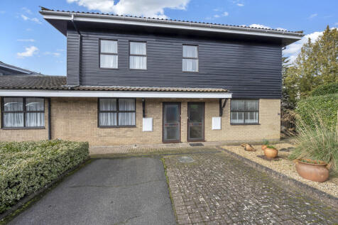 Lark Valley Drive, Fornham St. Martin 1 bed apartment for sale