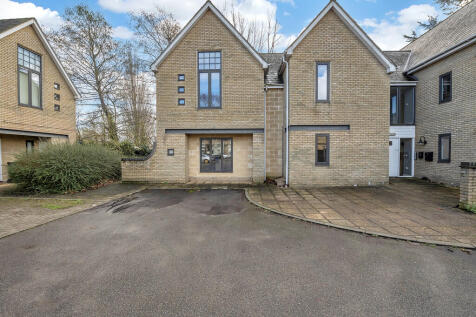 Ramplin Close, Bury St. Edmunds 2 bed ground floor flat for sale