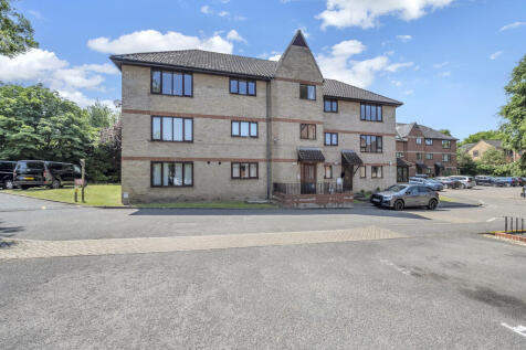 Out Risbygate, Bury St. Edmunds 2 bed apartment for sale
