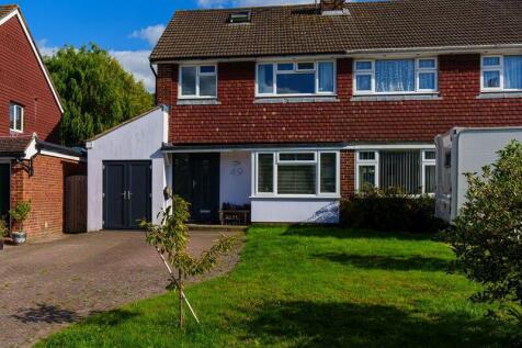 4 bedroom semi-detached house for sale