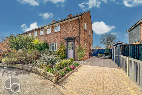 Colne Rise, Rowhedge, Colchester 3 bed semi