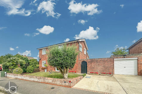 Alan Way, Colchester 3 bed detached house for sale