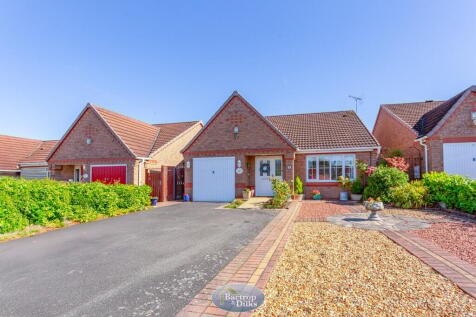 2 bedroom detached bungalow for sale
