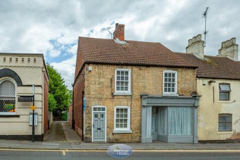 3 bedroom cottage for sale