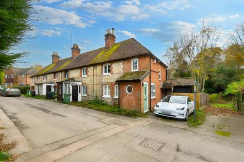 The Quarries, Boughton Monchelsea... 3 bed end of terrace house for sale
