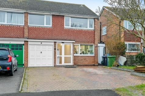 4 bedroom semi-detached house for sale