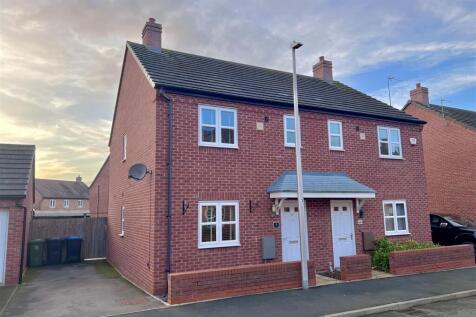 3 bedroom semi-detached house for sale