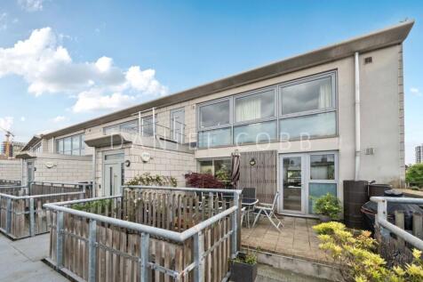 Grosvenor Terrace, SE5 5 bed flat for sale