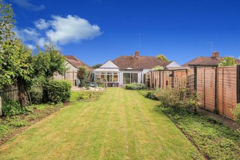 2 bedroom semi-detached bungalow for sale