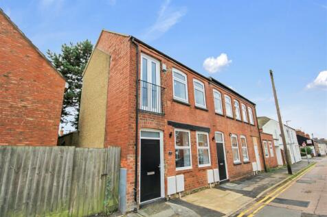 Moor Road, Rushden NN10 2 bed apartment for sale