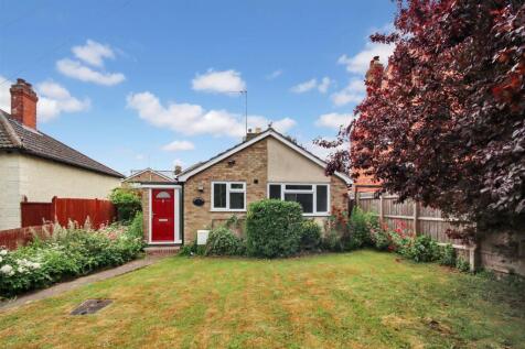 2 bedroom detached bungalow for sale